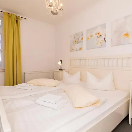 Sanssouci In - Baderstilvilla Mit Individuellen Appartement *