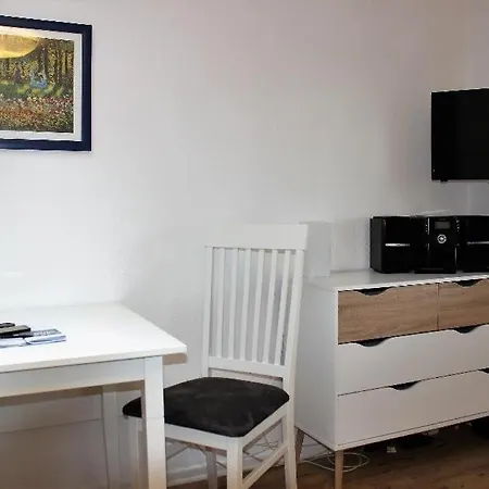 Sanssouci In - Baderstilvilla Mit Individuellen Appartement Binz