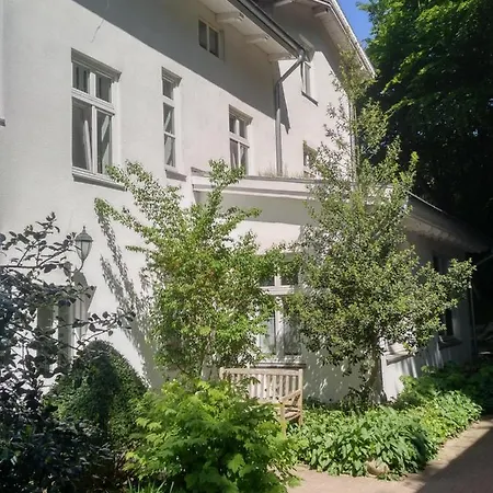 Appartement Sanssouci In - Baderstilvilla Mit Individuellen Binz