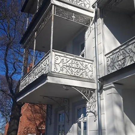Sanssouci In - Baderstilvilla Mit Individuellen